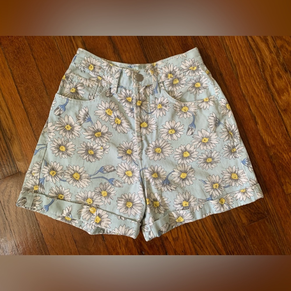 Vintage guess denim shorts sz 27